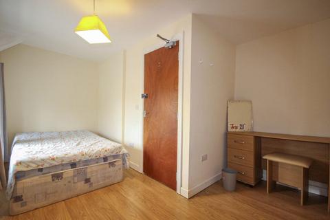 undefined, 4 Bed Apartment, (Flat 2) Bridge Street