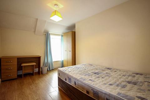 undefined, 4 Bed Apartment, (Flat 2) Bridge Street