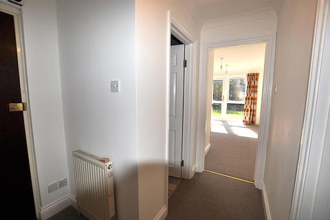 1 bedroom flat to rent, Hawthorn Court Black Path Polegate
