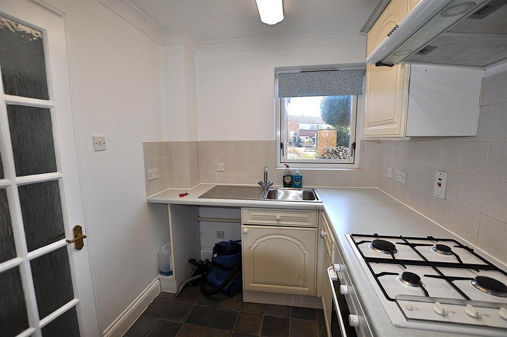 Kitchen 1.JPG