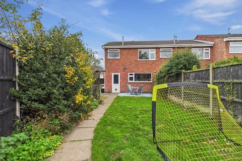 3 bedroom terraced house for sale, Outlands Drive, Hinckley