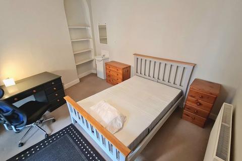 undefined, 4 Bed House, Chalybeate Street