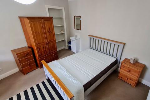 undefined, 4 Bed House, Chalybeate Street
