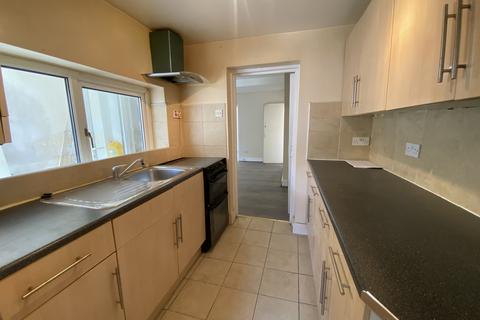 1 bedroom flat to rent, Skeltons Lane, Leyton, E10 5BS