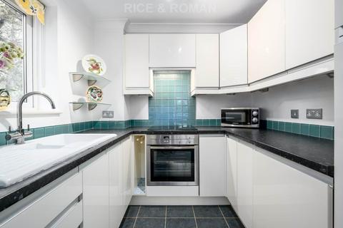 2 bedroom retirement property for sale, Manor Road North, Esher KT10