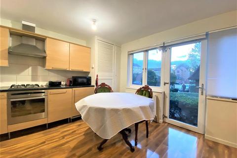undefined, Leerdam Drive, London, E14