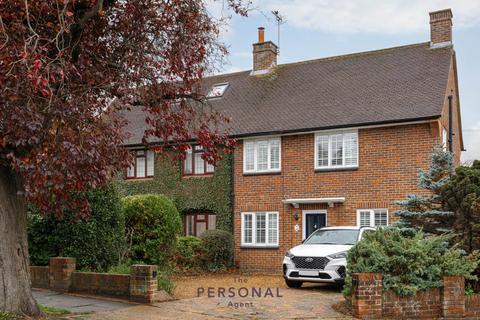 undefined, Nork Rise, Banstead