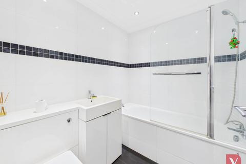 undefined, High Street North, Dunstable LU6