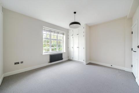 undefined, Grove Crescent, Kingston Upon Thames, Surrey, KT1