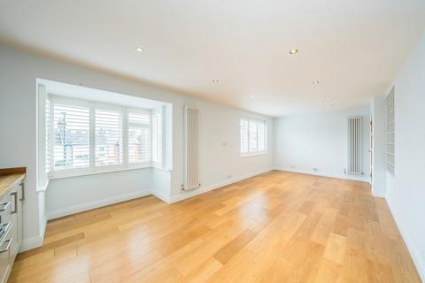 undefined, Kingston Road, Teddington TW11