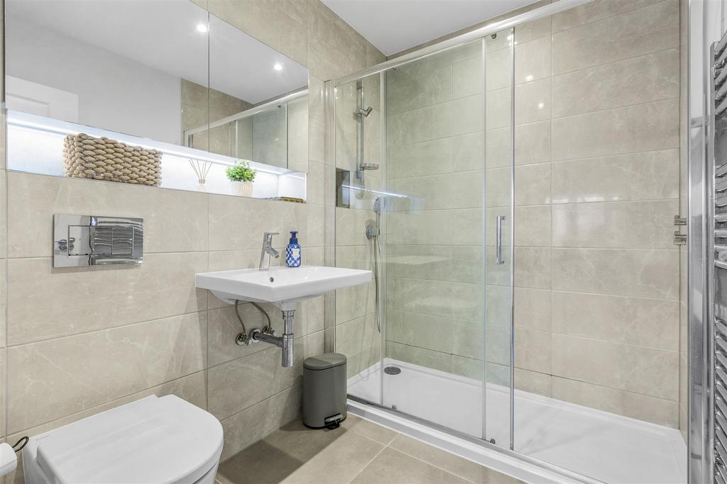 Flat 39 Aspen Rd, HP10 9 FA-2.jpg