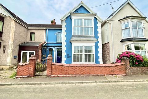 Woodlands, Gowerton, Swansea