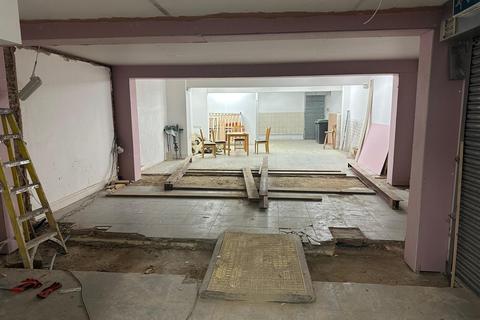Retail property (high street) to rent, 66 Turnpike Ln London N8 0PR