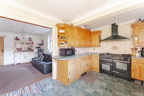 5 bedroom detached house for sale, Albion Road, Mundesley