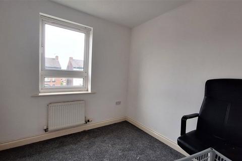 2 bedroom flat for sale, Old Chester Road, Birkenhead, Merseyside, CH42