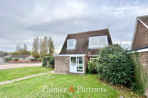 3 bedroom detached house for sale, Grange Close, Walton on the Naze, Essex, CO14