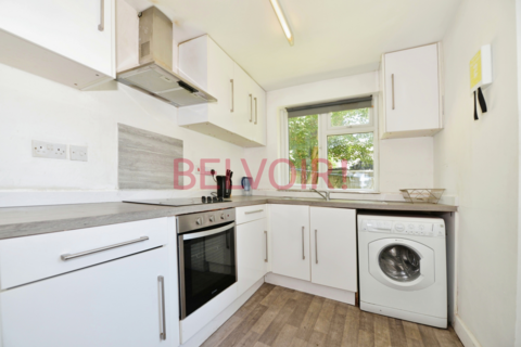 5 bedroom semi-detached house to rent, Burgess Road, Southampton SO16