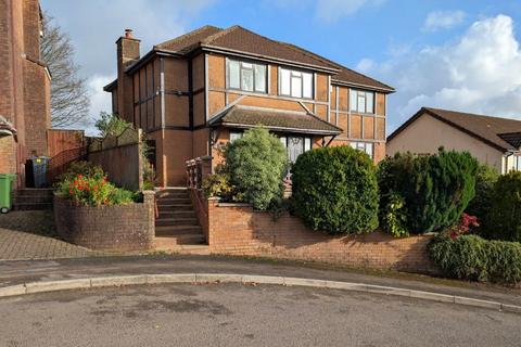Pen Y Waun, Cardiff CF15