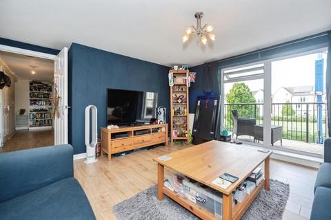 2 bedroom flat for sale, Schoolfield Way, Grays, RM20