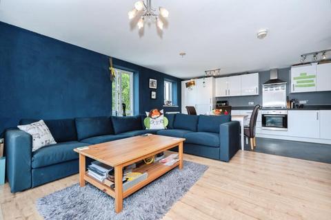 2 bedroom flat for sale, Schoolfield Way, Grays, RM20