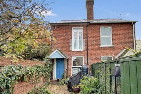 3 bedroom semi-detached house for sale, Churchfields Road, Salisbury SP2