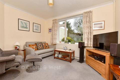 3 bedroom end of terrace house for sale, Manor Way, Banstead SM7