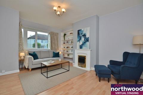 2 bedroom flat for sale, Sandringham Drive, Leeds LS17