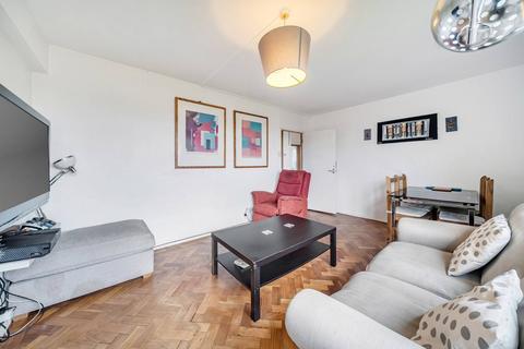 3 bedroom flat for sale, Sandham Court, Clapham North, London, SW4