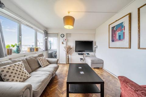 3 bedroom flat for sale, Sandham Court, Clapham North, London, SW4