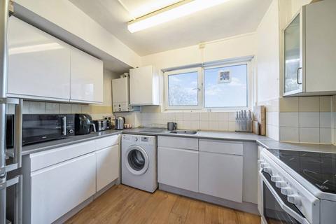 3 bedroom flat for sale, Sandham Court, Clapham North, London, SW4