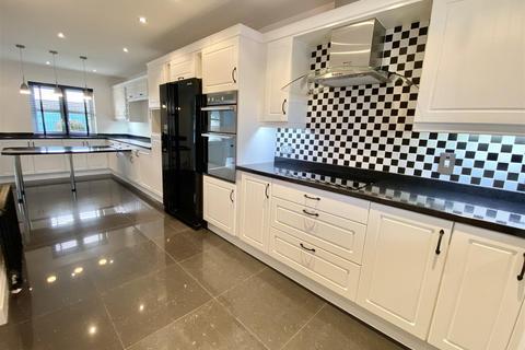 5 bedroom retirement property to rent, La Route Du Mont Mado, St. John, Jersey