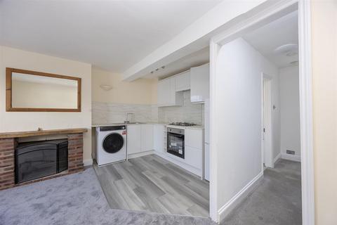2 bedroom maisonette to rent, Spring Street, Brighton