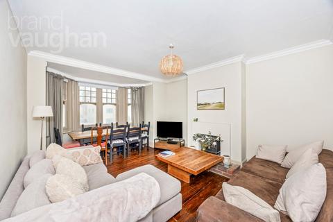 4 bedroom flat for sale, Vallance Gardens, Hove, BN3