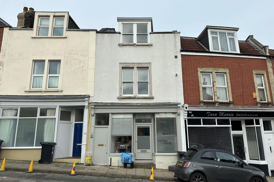 4 bedroom terraced house to rent