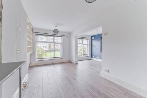 2 bedroom flat to rent, Elmers End Road, Beckenham, London, SE20