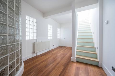 undefined, Sunlight Square, E2, Bethnal Green, London, E2