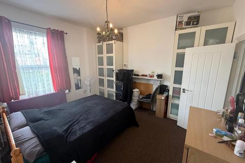 1 bedroom semi-detached house to rent, Flat 5  30 Alexandra Road Haringey London