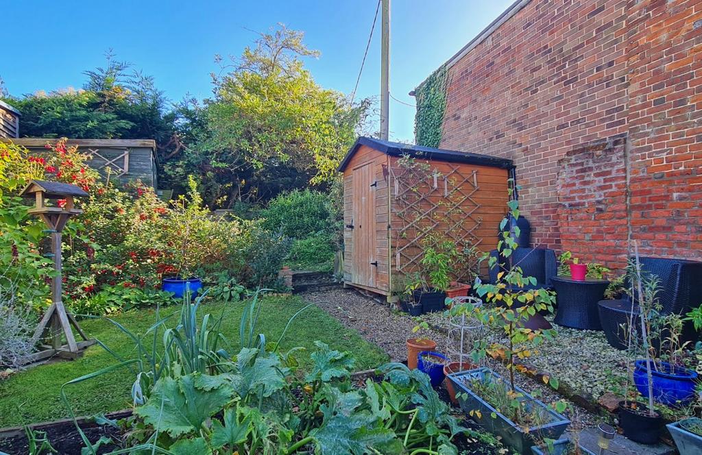 Gdn2 Medium T202511101724.jpg