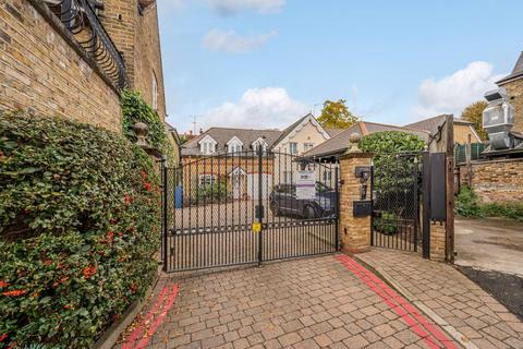 undefined, Angel Mews, Putney Heath, London, SW15