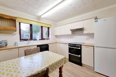 undefined, Folkingham NG34
