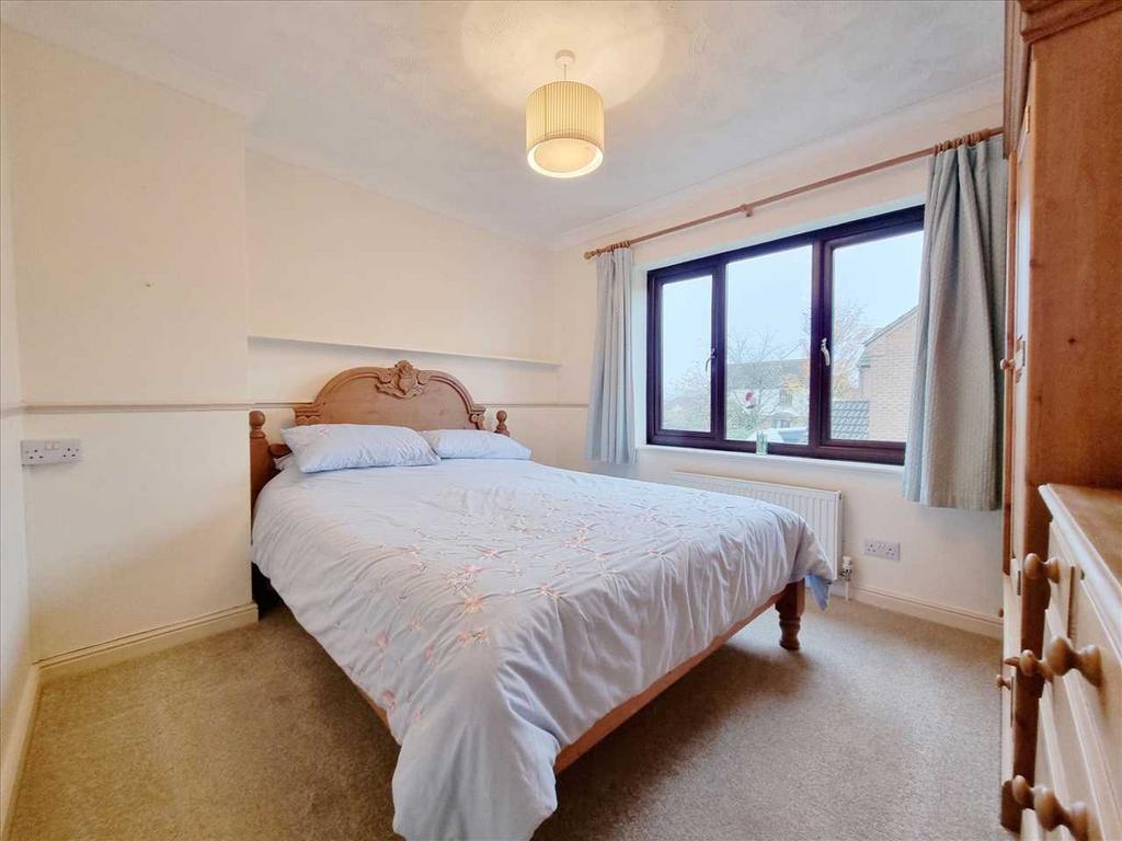 Bedroom 2: