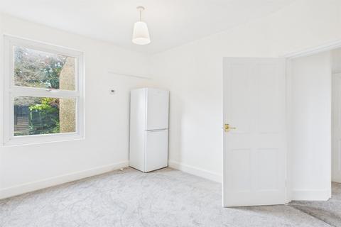 undefined, Garth Road, Morden, SM4