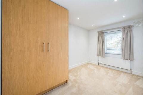 2 bedroom flat for sale, Devonport Road, London W12