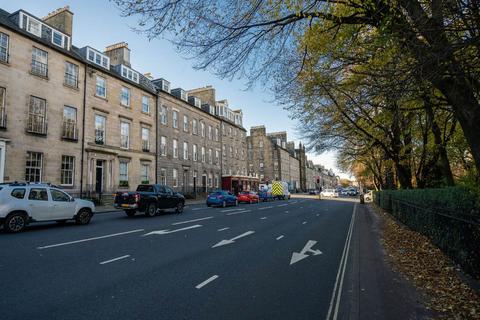 2 bedroom flat to rent, Queen Street, City Centre, Edinburgh