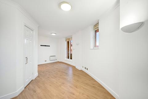 1 bedroom apartment to rent, Stamford Gate House, Chelsea Village, SW6