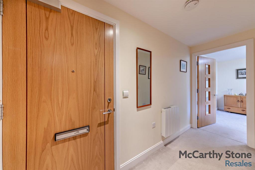 8668352-interior04-800.jpg