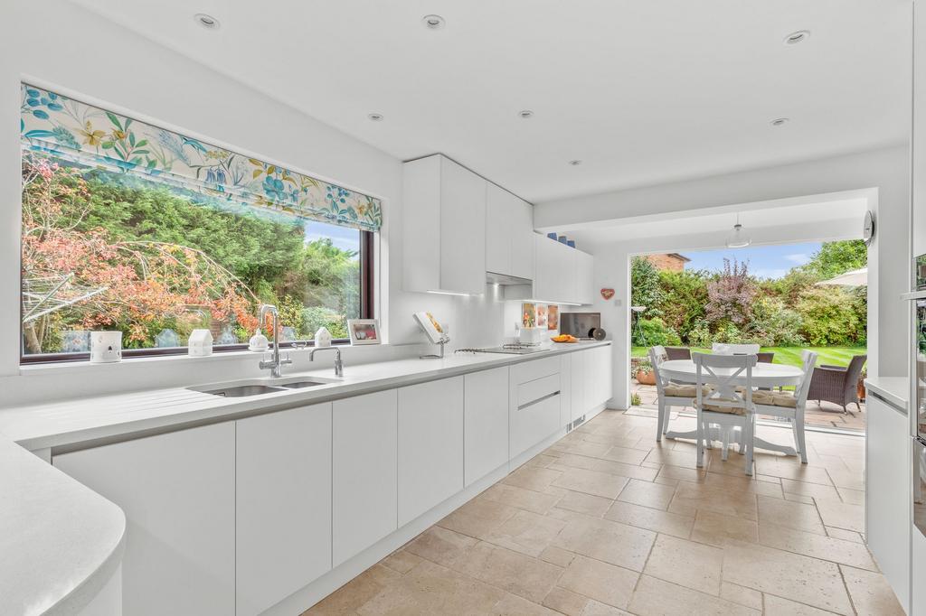 Fitted Kitchen