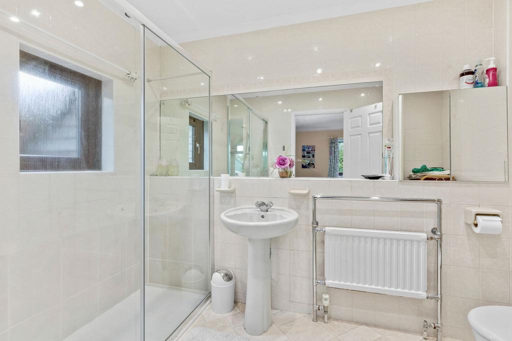 En Suite Shower Room