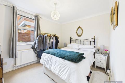 undefined, Hampton Court Road, East Molesey KT8