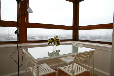 2 bedroom apartment to rent, Oxestalls Road, Deptford SE8